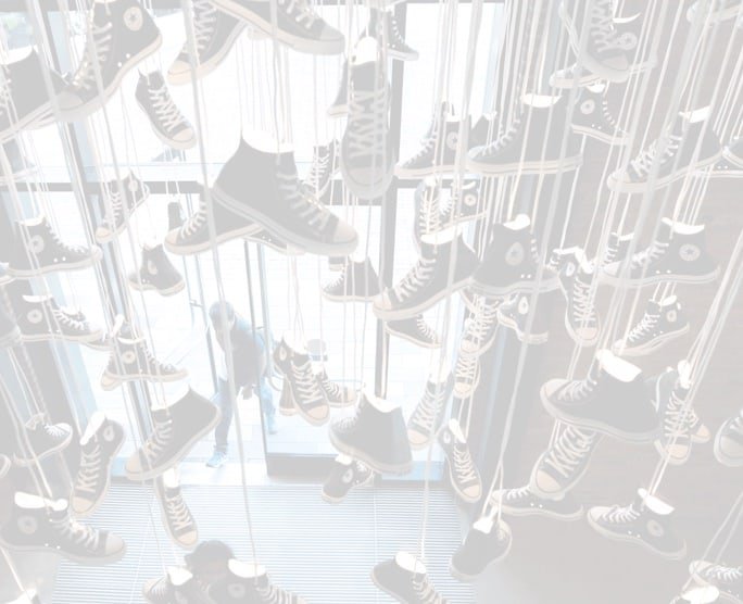 полупрозрачное изображение кроссовки Converse