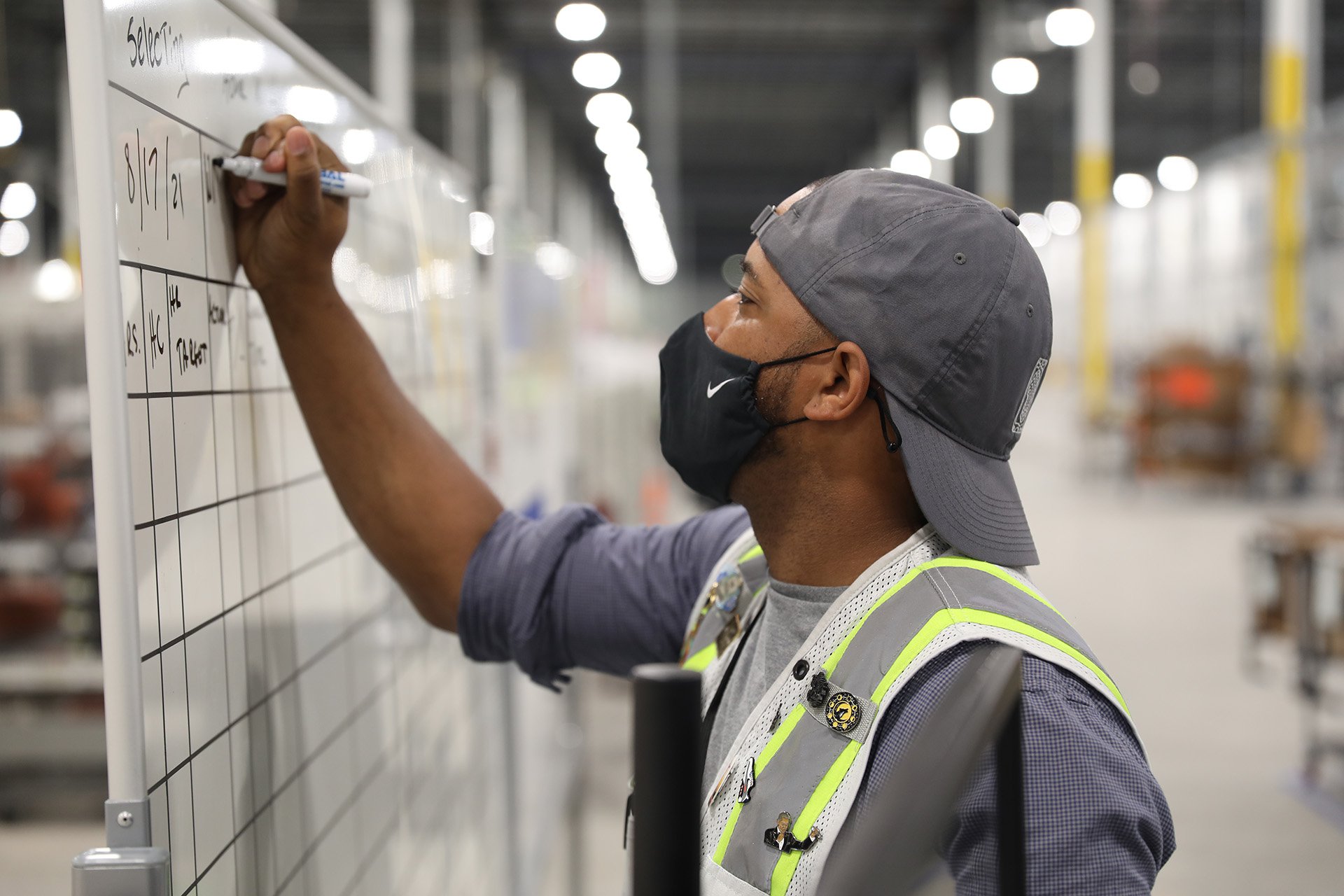 prins Machtig inrichting Nike Supply Chain Distribution Centers